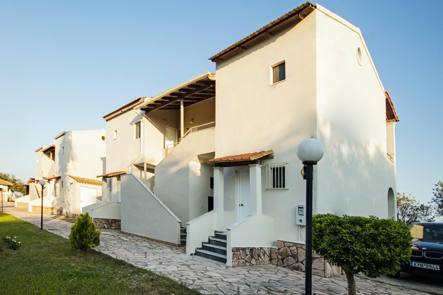 Апартаменти Parakladi Seaside Retreat Лефкіммі Екстер'єр фото